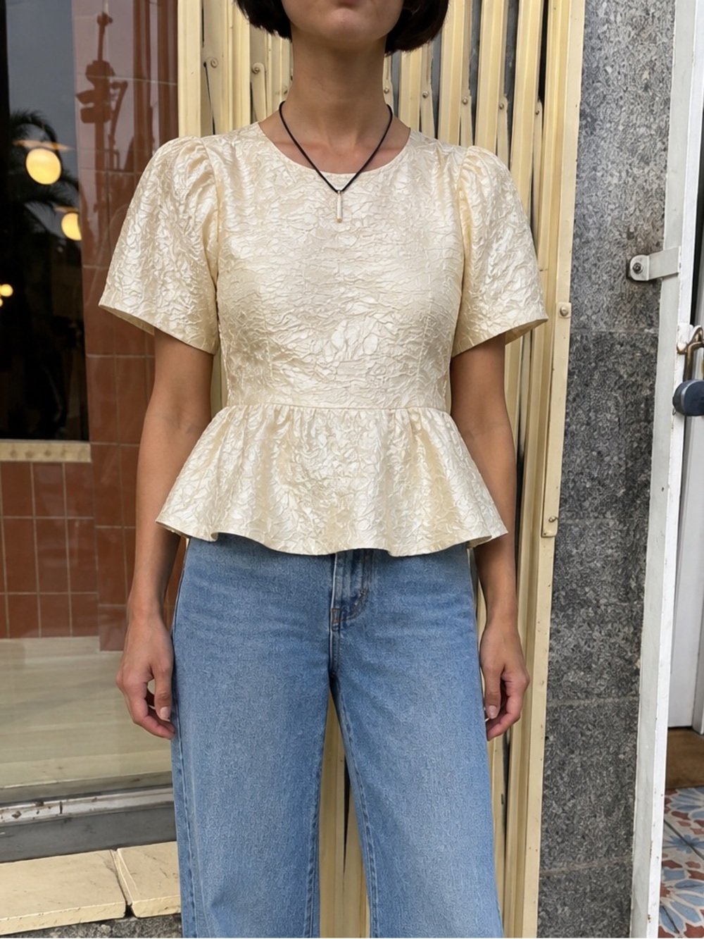 NWT Lisa Says Gah Ivory Crushed Texture Peplum Top